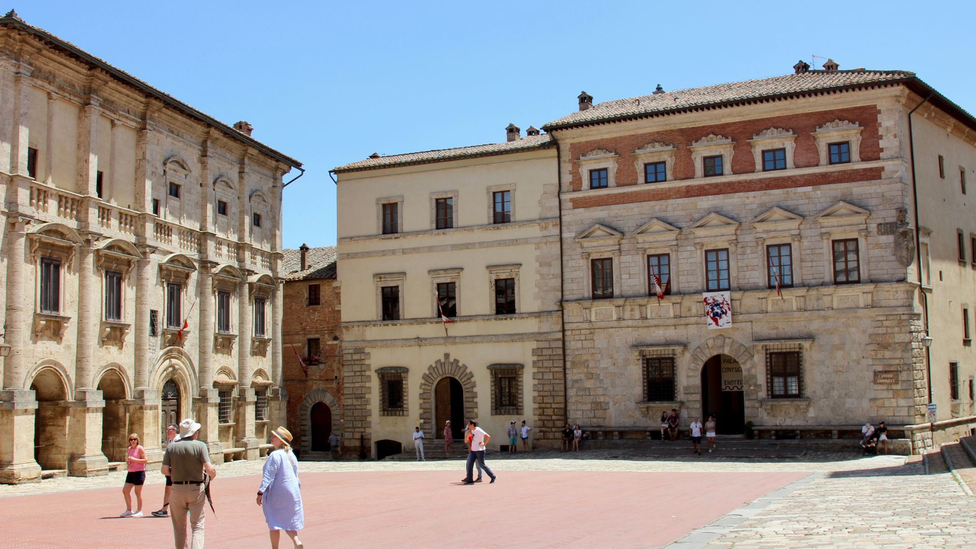 Montepulciano - Hilltop town in Tuscany