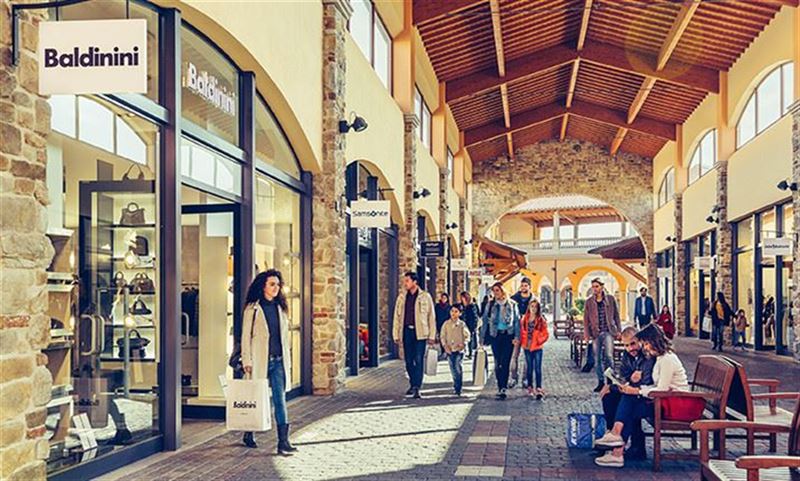 Shopping Tours - Rock Village - Viladecans The Style Outlets